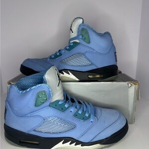 Jordan 5 “UNC / University Blue” – 11M – USED